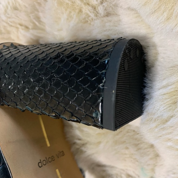 LIKE NEW!! Dolce Vita Black Braided Women's Sandals - Picture 6 of 8